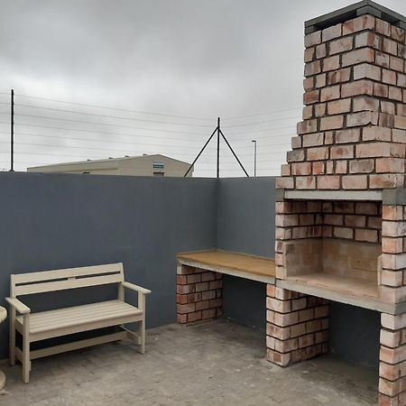 Kelpmeeu Self- Catering Apartments Свакопмунд Экстерьер фото