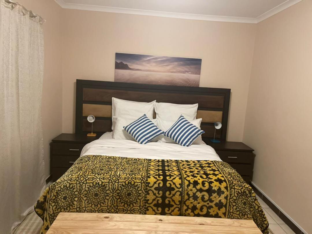 Kelpmeeu Self- Catering Apartments Свакопмунд Экстерьер фото